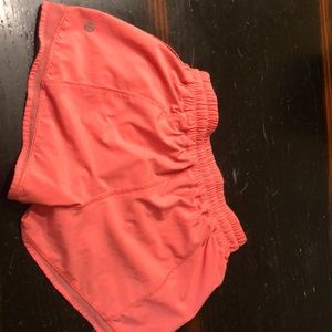 lulu lemon shorts size 6